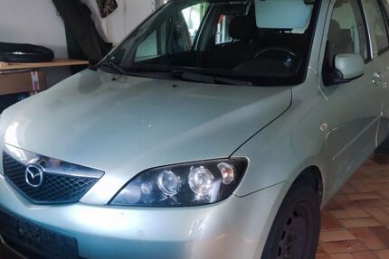 Mazda 2 220.000 km 550 &euro; Hamburg 22145