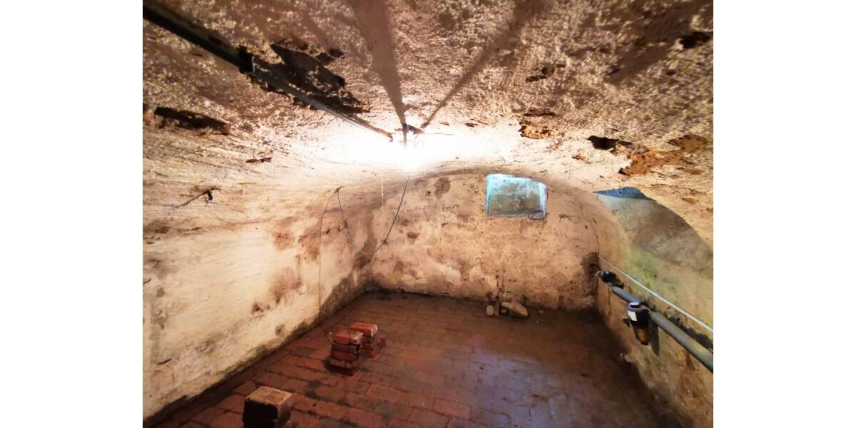 Mehrfamilienhaus, Wohnhaus Cunewalde - 7 Zimmer, 180 m&sup2;, 140.000&euro; | Angebot:25745362
