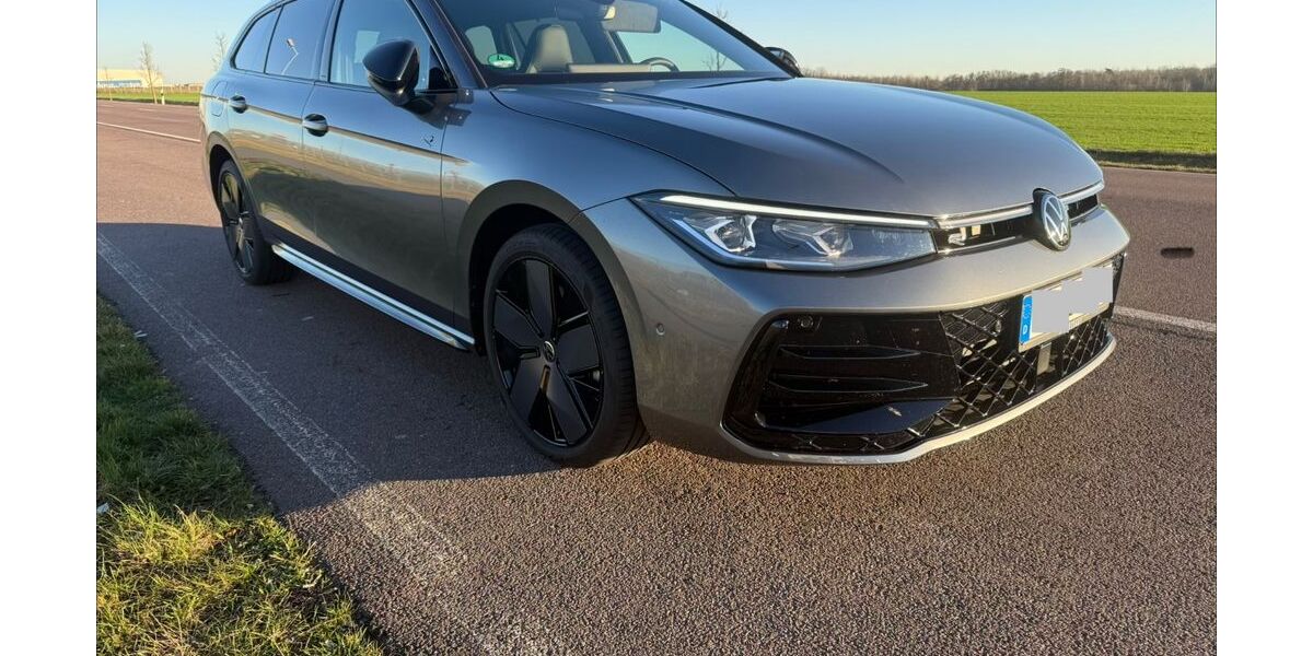 VW Passat 2.800 km 49.990 &euro; Bitterfeld-Wolfen 06749