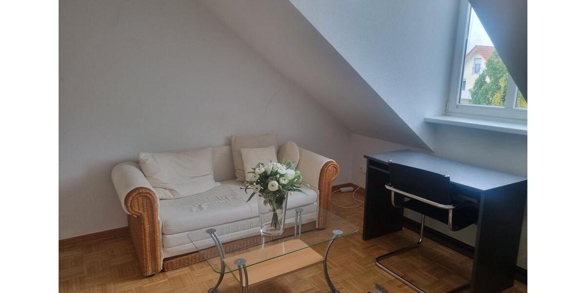 Dachgeschoßwohnung Bielefeld Schildesche - 2 Zimmer, 25 m&sup2;, 410&euro; | Angebot:26347717