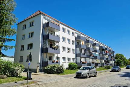 ***Schöne 3-RaumWohnung mit Balkon***
