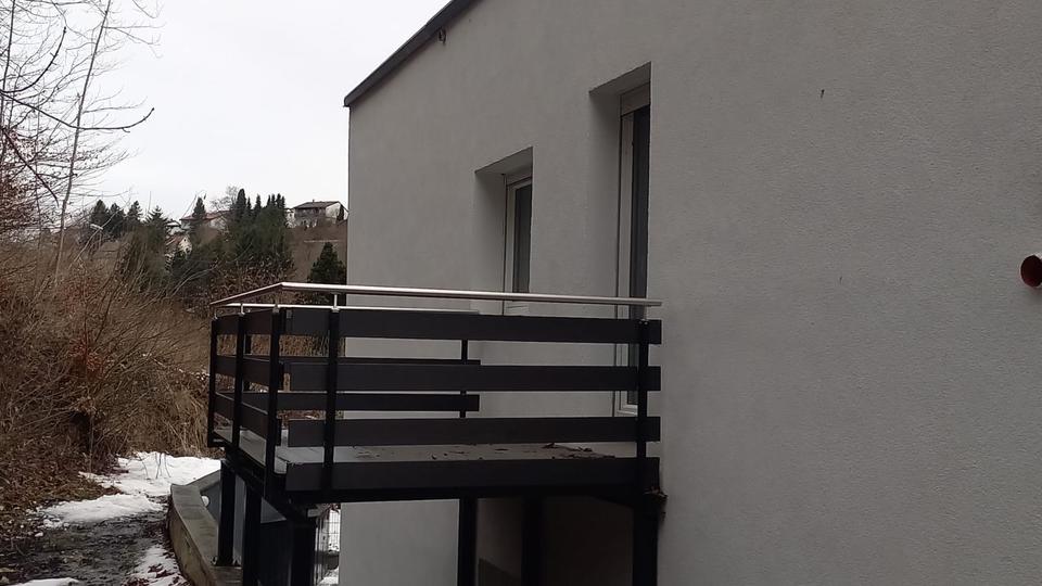 Etagenwohnung Pforzheim Nordstadt - 4 Zimmer, 121 m&sup2;, 1.090&euro; | Angebot:24708282