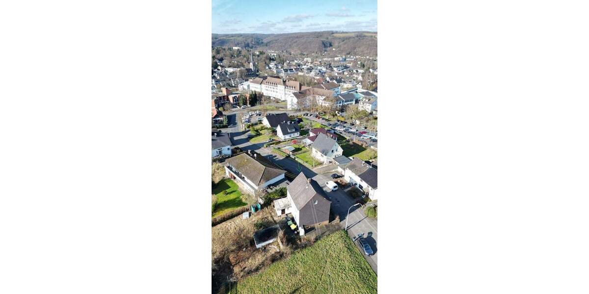 Einfamilienhaus Eitorf - 4 Zimmer, 130 m&sup2;, 275.000&euro; | Angebot:25211130