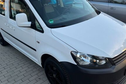 VW Caddy 296.964 km 4.698 &euro; Griesheim/Darmstadt 64347