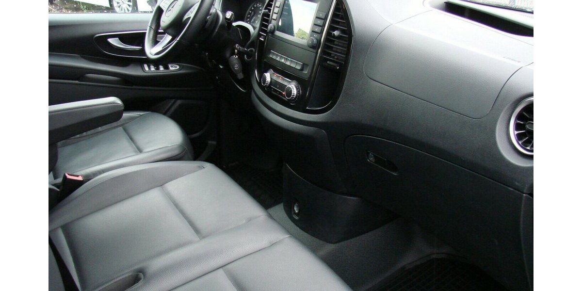 Mercedes-Benz Vito Tourer 114 CDi TAXI Pro Lang Leder 9Sitzer 87.632 km 38.480 &euro; Falkensee 14612