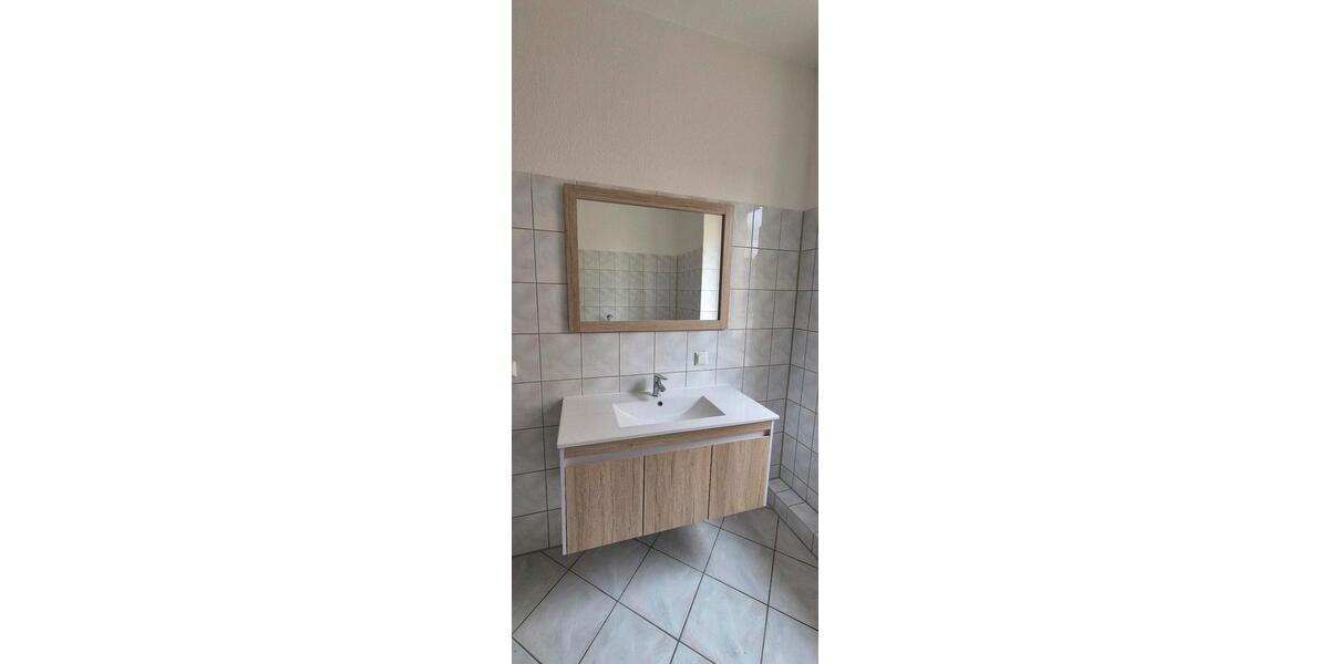 Erdgeschoßwohnung Döbeln - 1 Zimmer, 43 m&sup2;, 260&euro; | Angebot:25993773