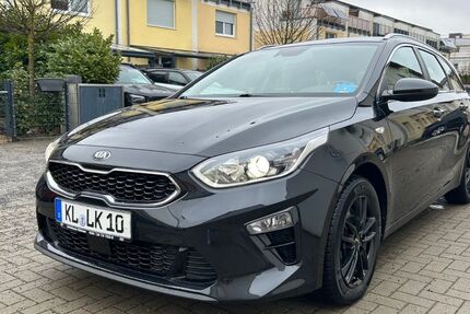 Kia ceed Sportswagon 173.000 km 10.199 &euro; Berlin 12681