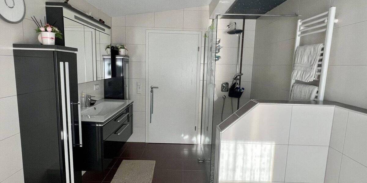Mehrfamilienhaus, Wohnhaus Riedlingen - 6 Zimmer, 233 m&sup2;, 719.000&euro; | Angebot:26344166