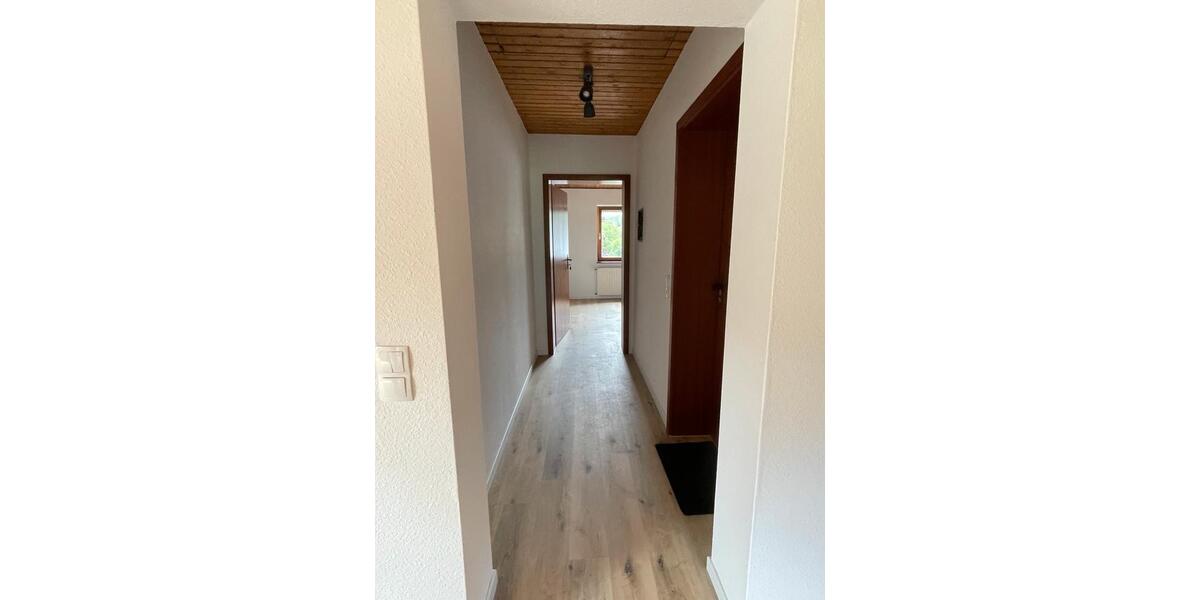 Dachgeschoßwohnung Altenglan - 4 Zimmer, 84 m&sup2;, 880&euro; | Angebot:26331350