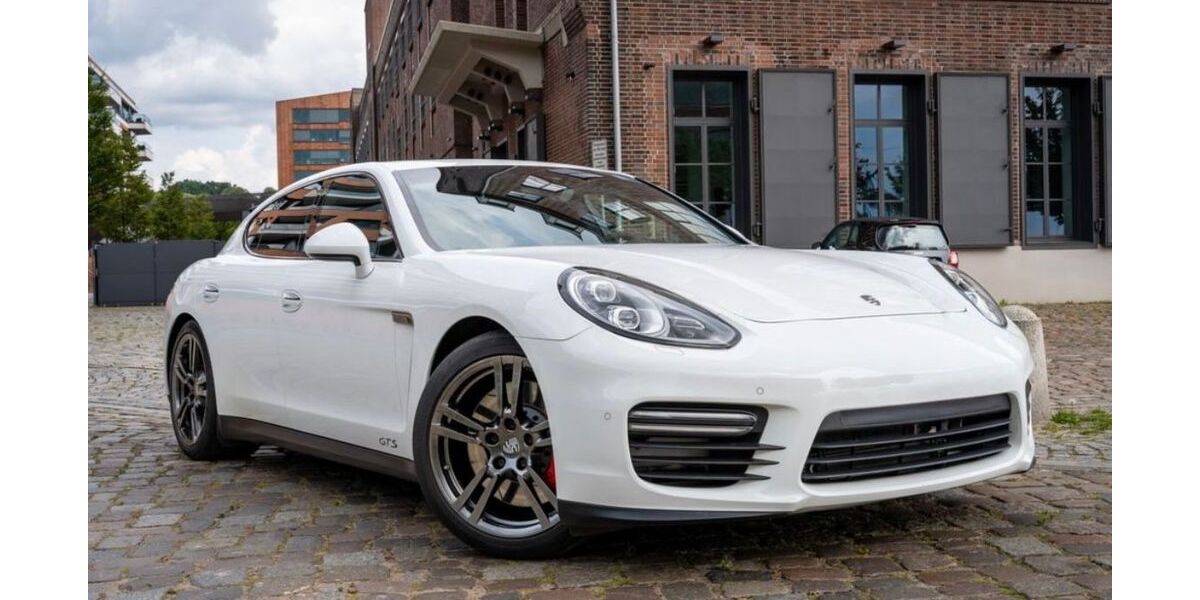 Porsche Panamera 67.000 km 43.000 &euro; Winsen Luhe 21423