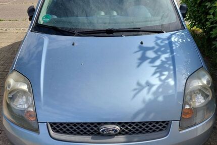 Ford Fiesta 189.000 km 3.250 &euro; Grenzach-Wyhlen 79639