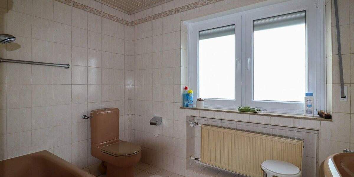 Reihenendhaus Grevenbroich Noithausen - 5 Zimmer, 146 m&sup2;, 375.000&euro; | Angebot:24596883