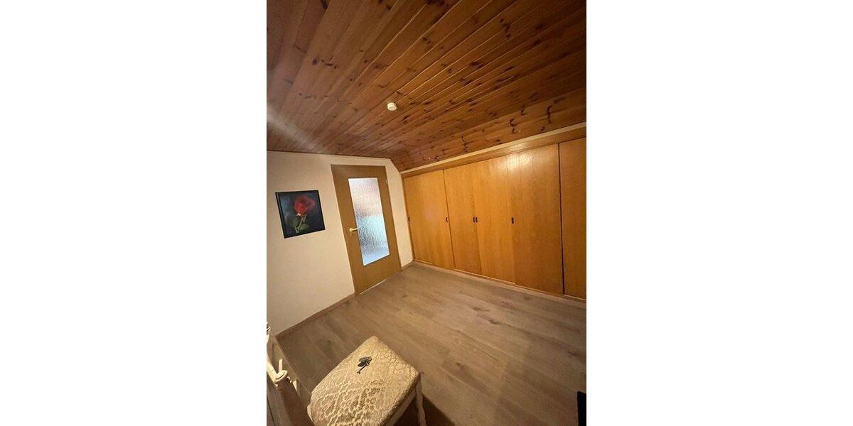 Dachgeschoßwohnung Bielefeld Heepen - 2 Zimmer, 60 m&sup2;, 600&euro; | Angebot:26351649