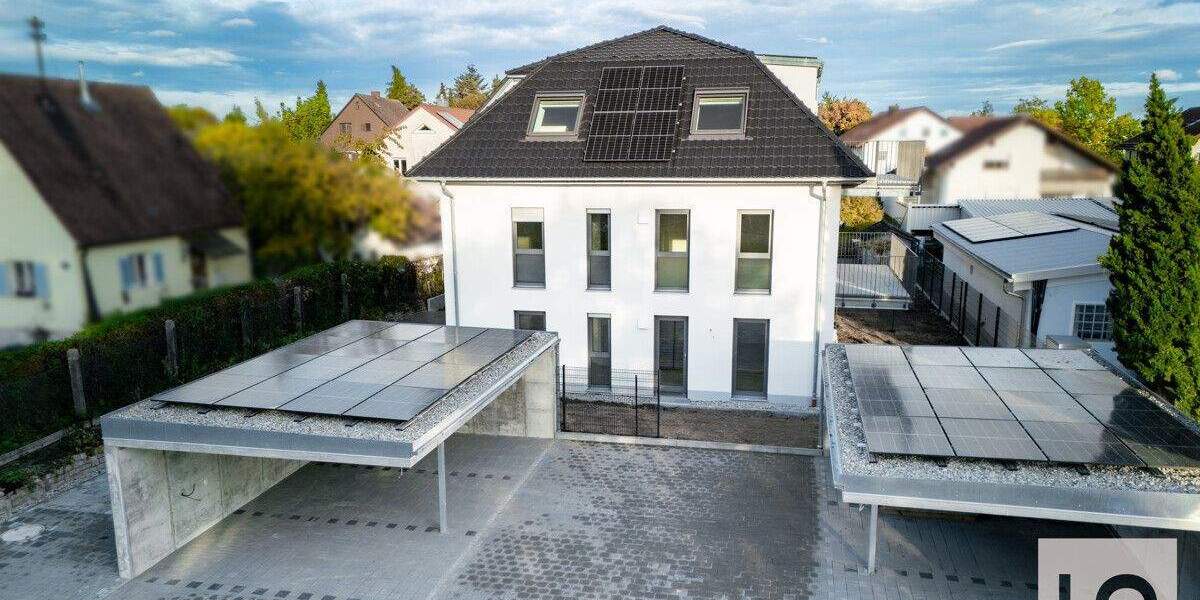 NEU und FERTIG! Wunderbare 3 ZKB, 85 qm, Balkon, 1.OG, Aufzug, KFW-40, Carport, IN-Süd, TOP-Lage 3 zimmer