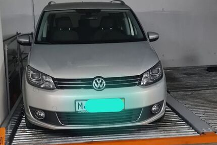 VW Touran 188.984 km 7.199 &euro; München 81371