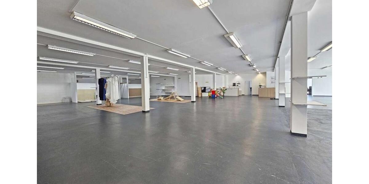 Großzügige helle Ladenfläche in guter Lage zu vermieten zimmer