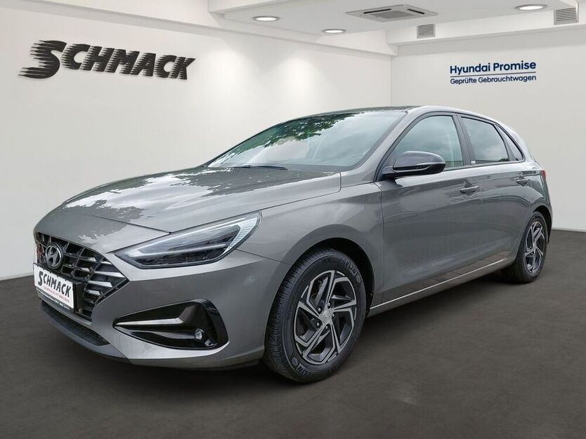i30