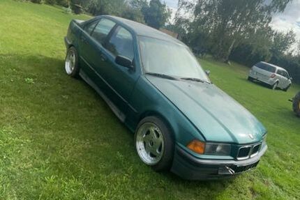 BMW 318 166.000 km 3.190 &euro; Gundersweiler 67724