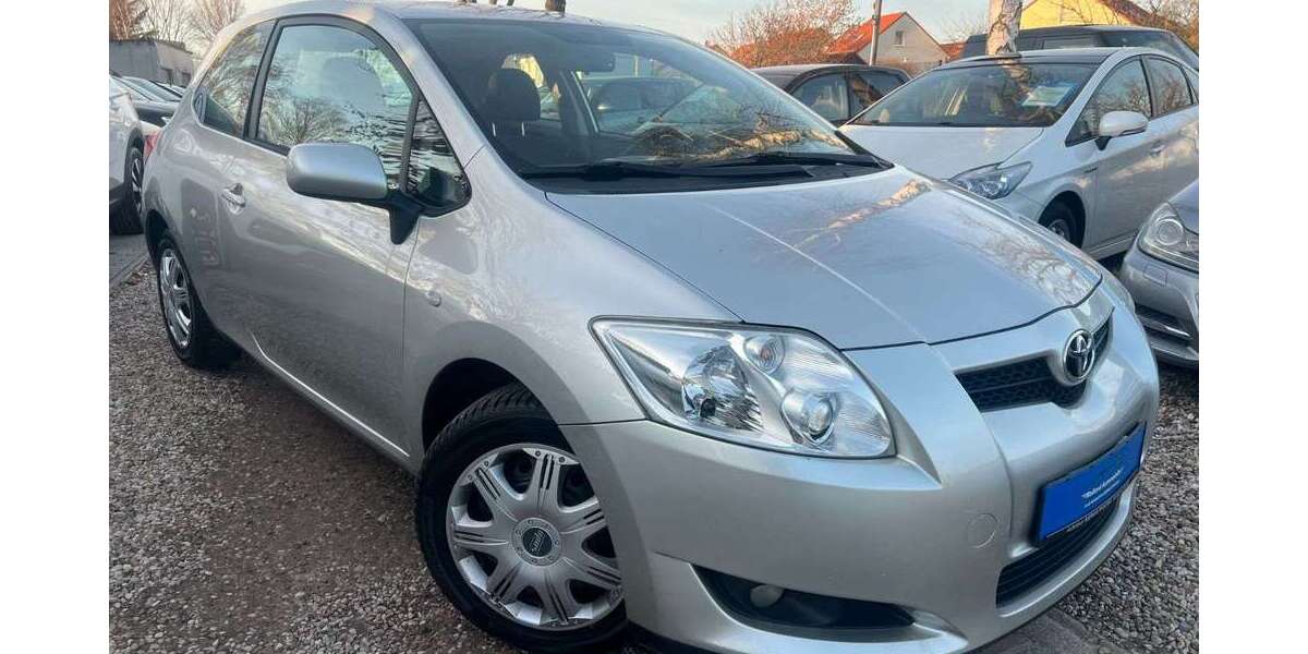 Toyota Auris 161.942 km 3.290 &euro; Berlin 13089