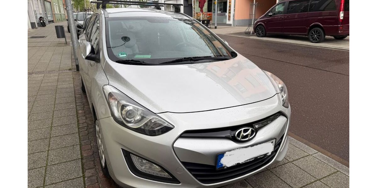Hyundai i30 164.000 km 6.500 &euro; Baden Baden 76532