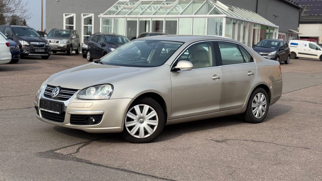 VW Jetta 91.115 km 4.390 € Chemnitz 09131