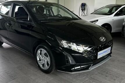 Hyundai i20 5.129 km 17.480 &euro; Lübeck 23562