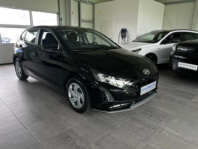 Hyundai i20 5.129 km 17.480 &euro; Lübeck 23562