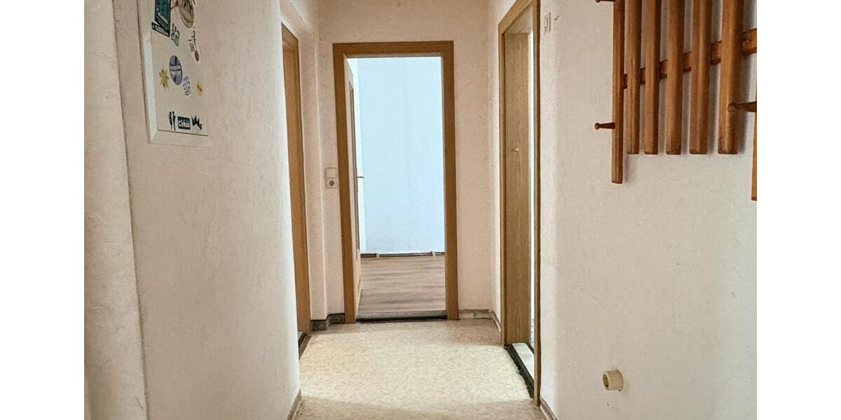 Etagenwohnung Zeitz - 2.5 Zimmer, 58 m&sup2;, 35.000&euro; | Angebot:26865239