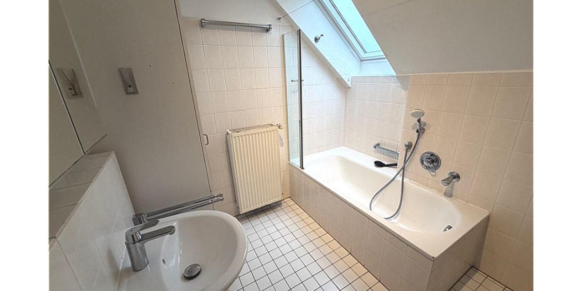 Etagenwohnung Bad Sassendorf - 2 Zimmer, 43 m&sup2;, 145.000&euro; | Angebot:24220552