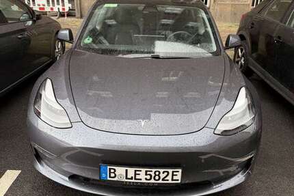 Tesla Model 3 65.000 km 29.000 &euro; Berlin, Stadt 10179