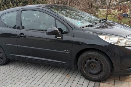Peugeot 207 130.200 km 2.490 &euro; Drebach 09430