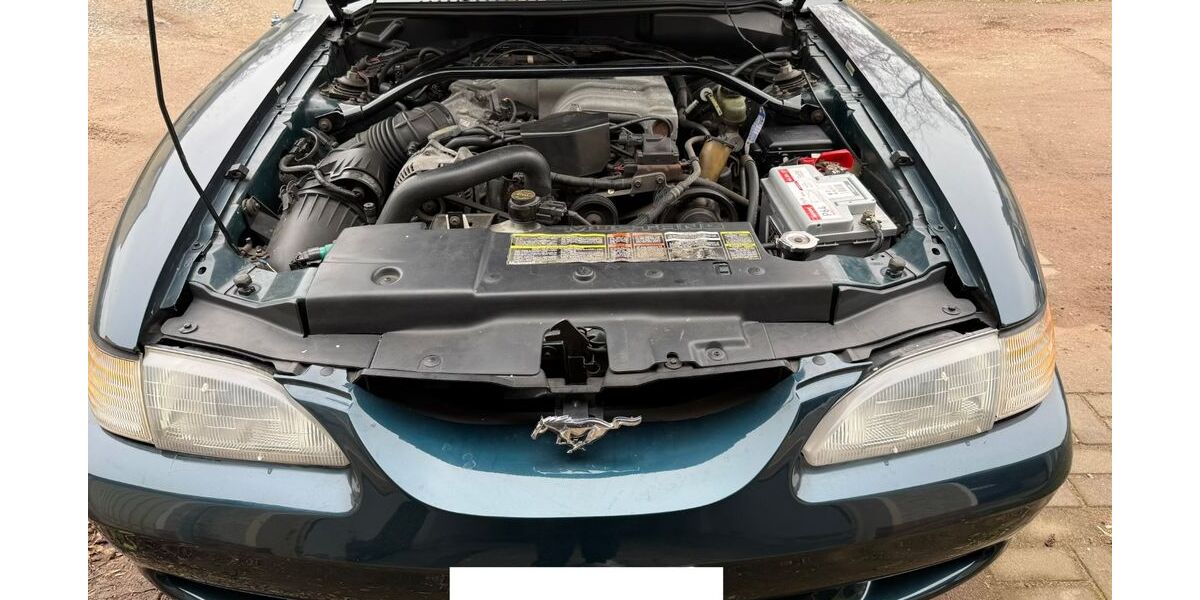 Ford Mustang 82.800 km 9.299 &euro; Celle 29223