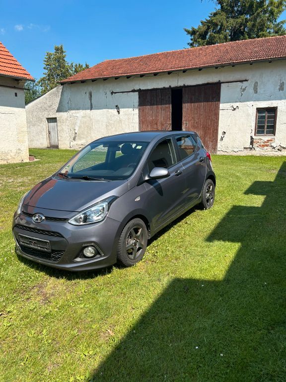 i10