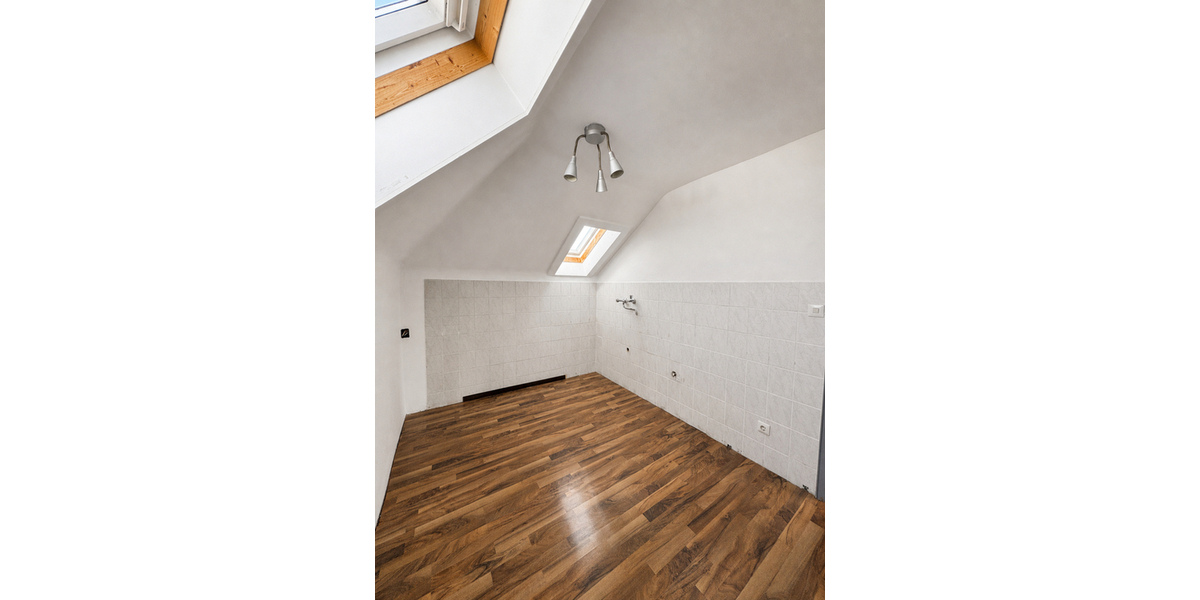 ab sofort verfügbar - sympathische 2-Zimmer-Dachgeschosswohnung - Dachgeschoßwohnung Senden Aufheim | Angebot:27120799