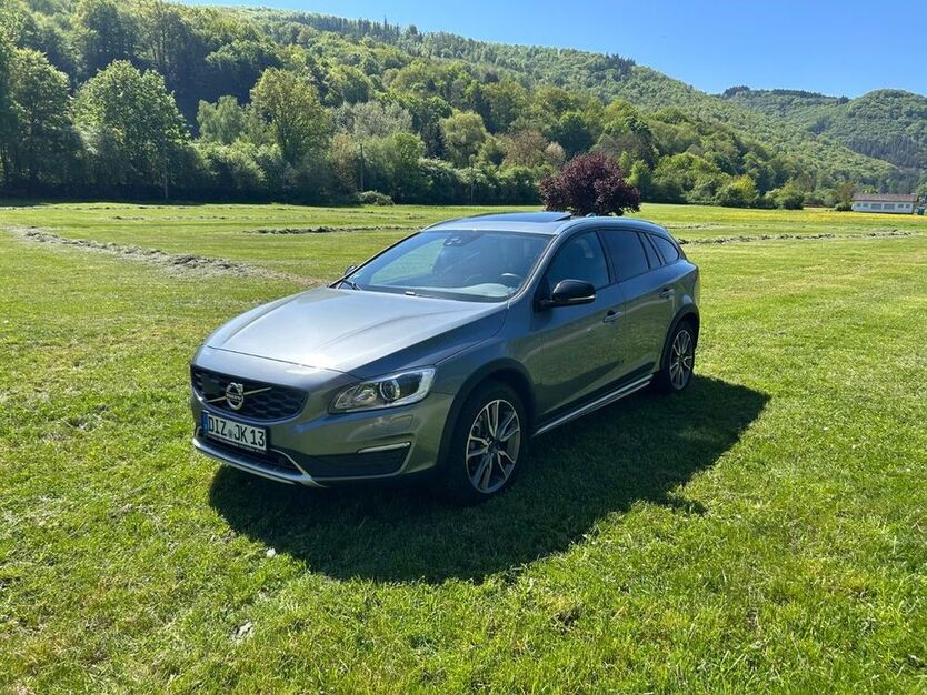 V60 Cross Country