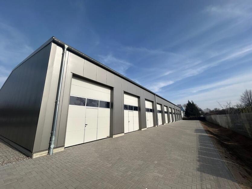 Teilbare Neubauhallen mit sehr guter Verkehrsanbindung zimmer