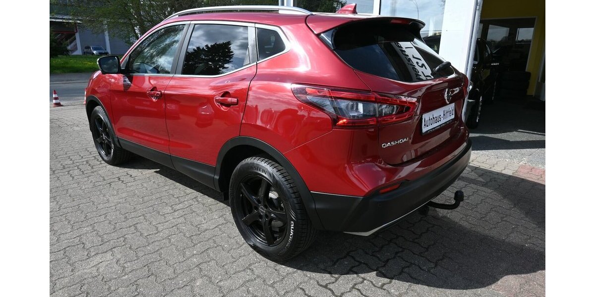 Nissan Qashqai 1.6*Tekna+*Leder Navi Pano LED 1Hd 120Kw 108.000 km 15.700 &euro; Seevetal - Hittfeld 21218