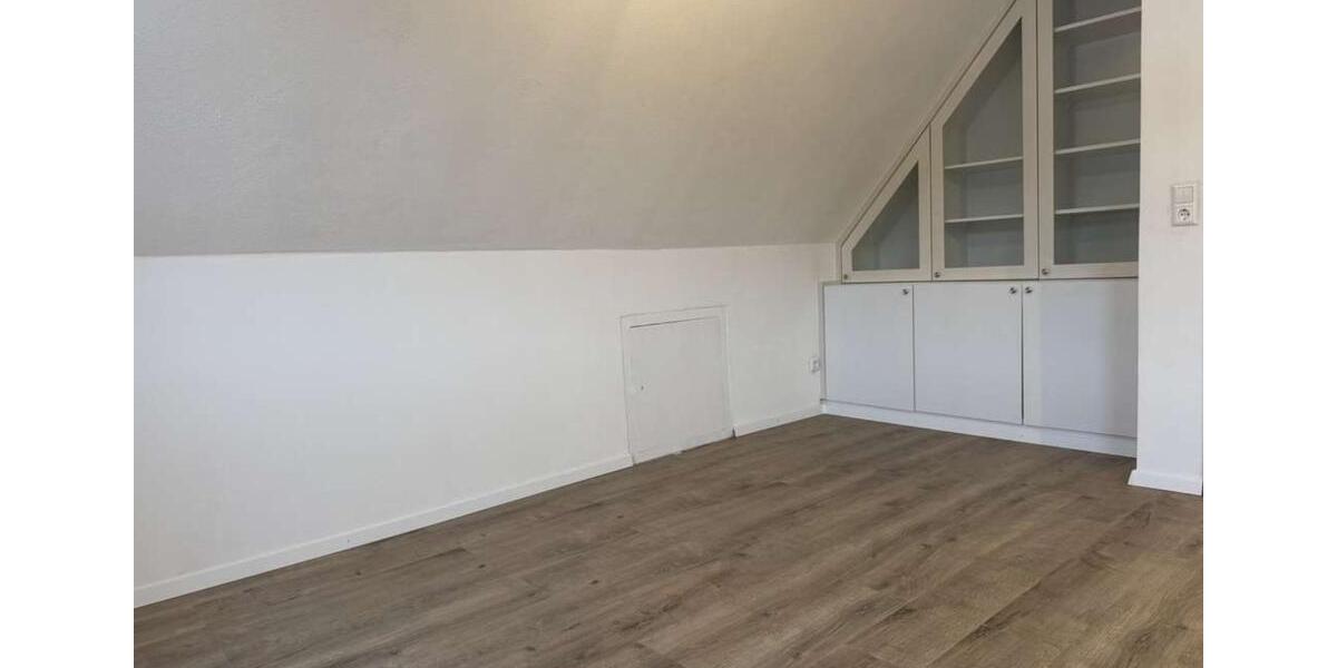 Dachgeschoßwohnung Neckargemünd - 2.5 Zimmer, 74 m&sup2;, 720&euro; | Angebot:24833689