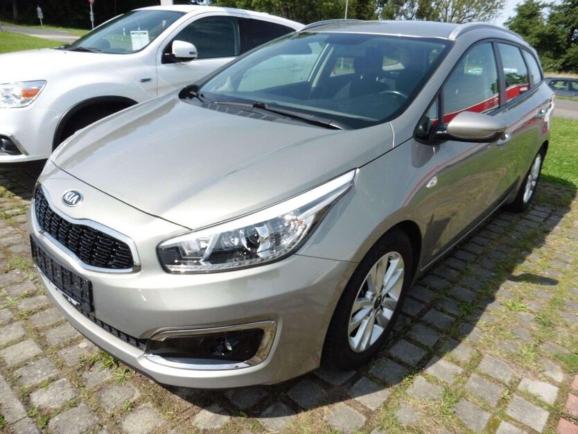 Kia ceed Sportswagon 101.279 km 8.200 € Goerlitz 02828