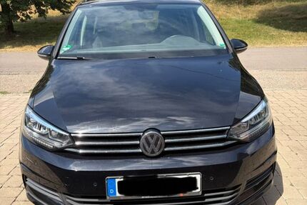 VW Touran 141.000 km 17.900 &euro; Gummersbach 51647