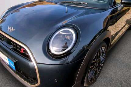 Mini Cooper S 2.480 km 33.038 &euro; München 80788
