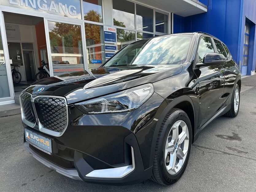 BMW iX1 6.100 km 40.900 € Münster 48167