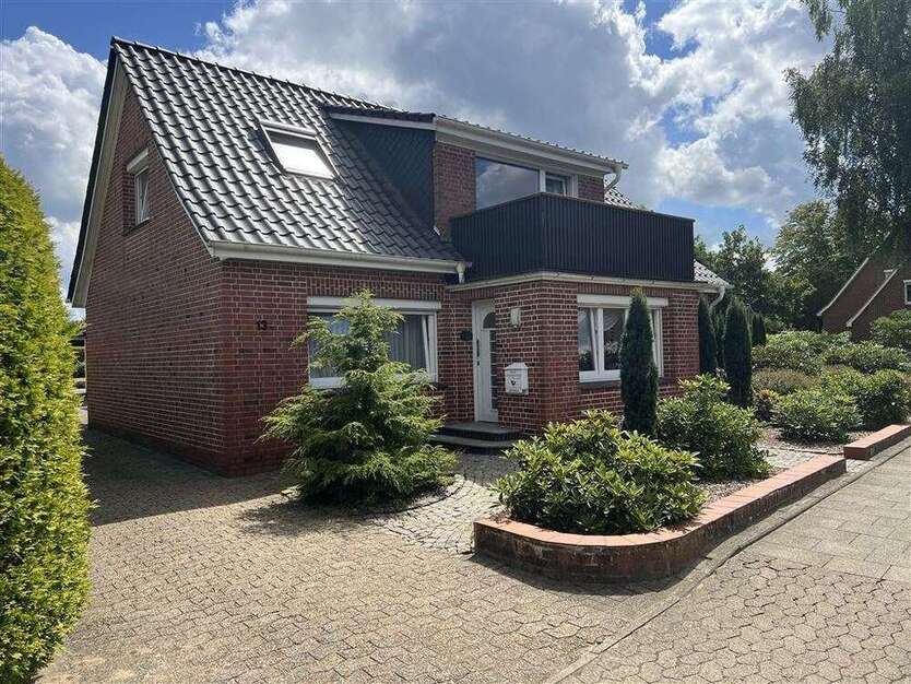Haus zum Kaufen in Cadenberge 279.000 € 148 m²