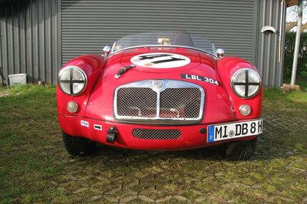 MG MGA