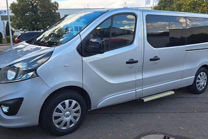 Opel Vivaro 175.700 km 16.990 &euro; Augsburg 86167