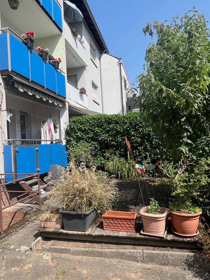 Helle 2-Zimmer-EG-Wohnung mit Balkon und Terrasse, EBK, Daxlanden