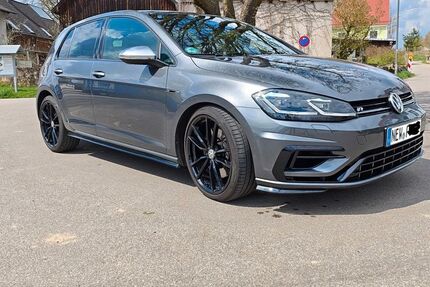 VW Golf 74.000 km 24.450 &euro; Theisseil 92637