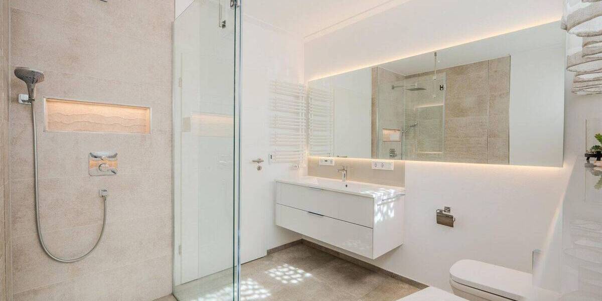Bungalow Zirndorf - 7 Zimmer, 186 m&sup2;, 799.000&euro; | Angebot:26762862