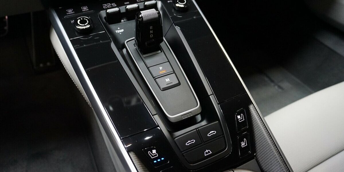 Porsche 911 992 Turbo S Lift Burm Carbon Approved 39.890 km 219.900 &euro; Wuppertal 42327