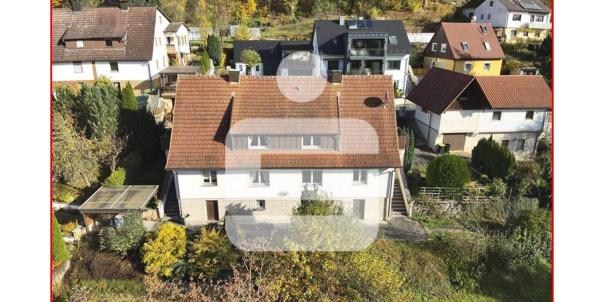 Doppelhaus - Zwei Doppelhaushälften in Ebermannstadt 9 zimmer